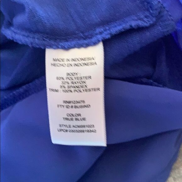 New Adrienne Vittadini brilliant blue tank - Picture 6 of 7